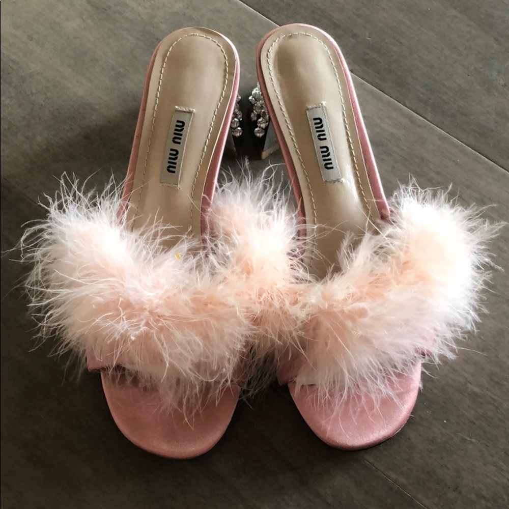 Miu Miu slides